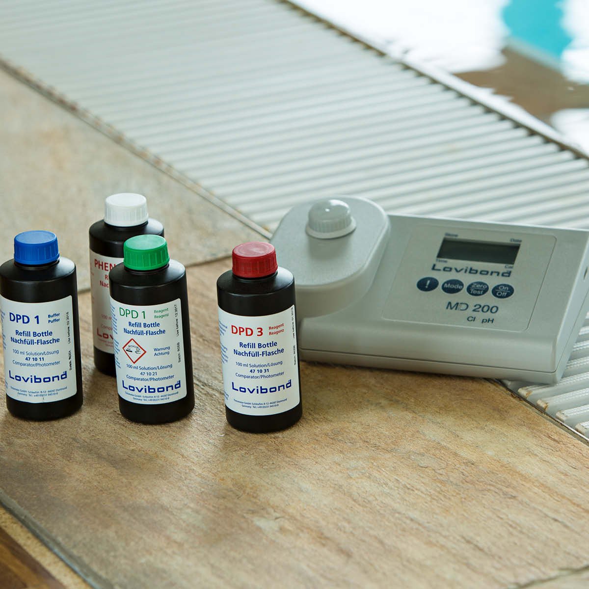 Lovibond MD 100, MD 110 & MD 200 Multi-Parameter Handheld Photometer Series - Product Photo