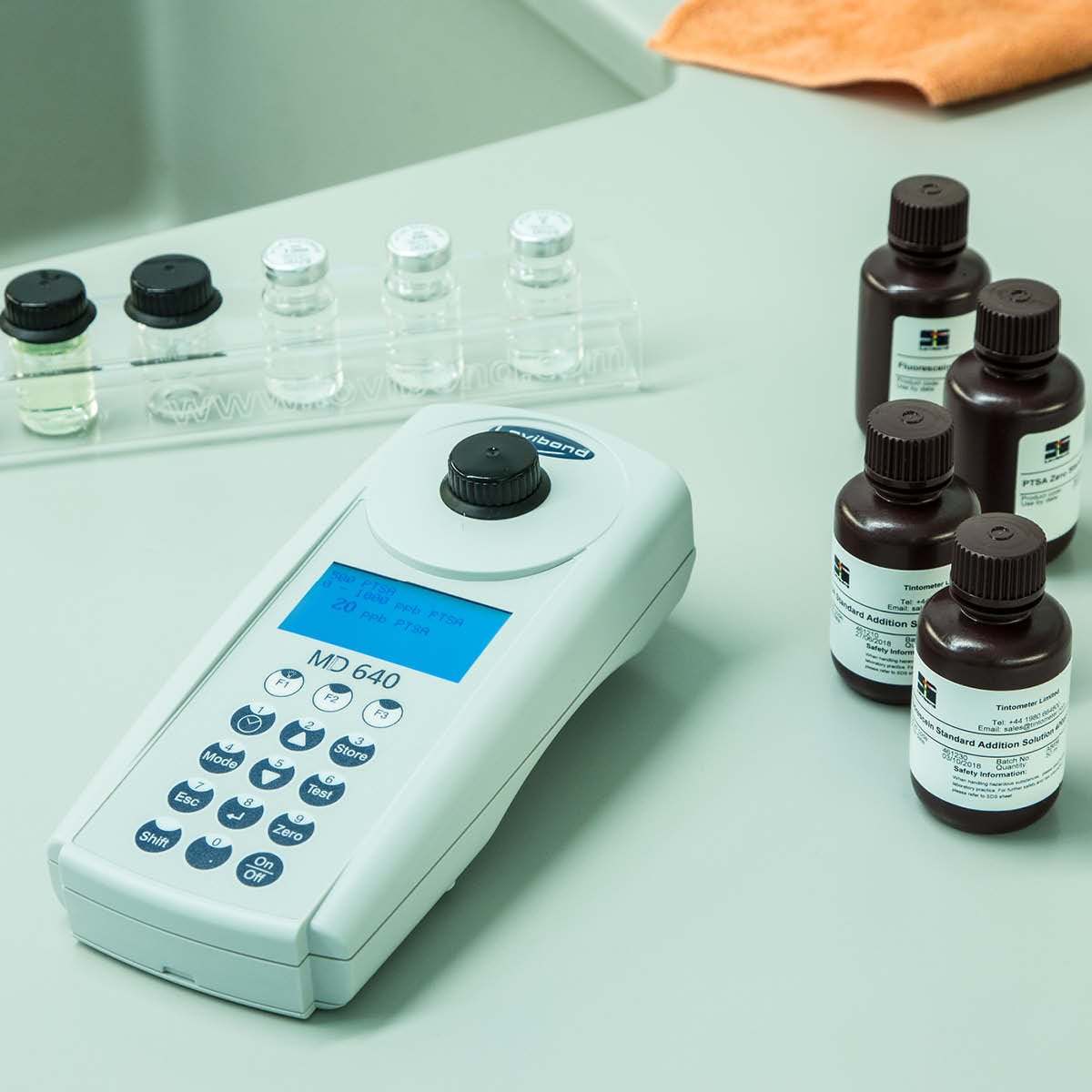 Lovibond MD 600, MD 610 & MD 640 Advanced Multi-Parameter & Fluorescence Photometer Series - Product Photo
