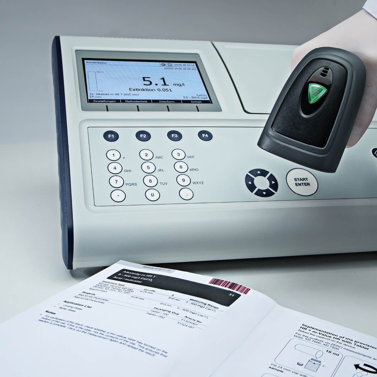 Lovibond Spectrophotometer Series XD 7000 (VIS) & XD 7500 (UV-VIS) with Reference Beam Optics - Product Photo